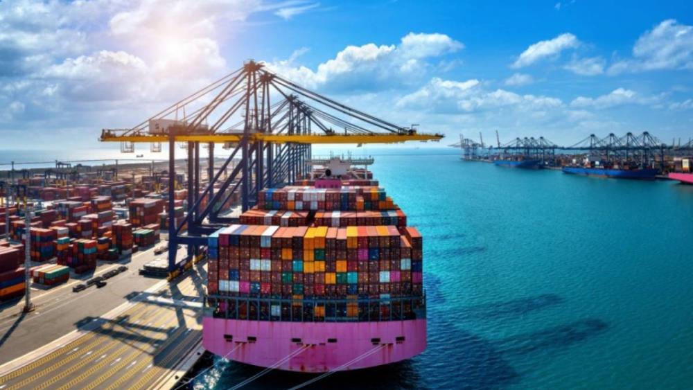 Xuất khẩu dầu gốc ra thị trường Quốc tế